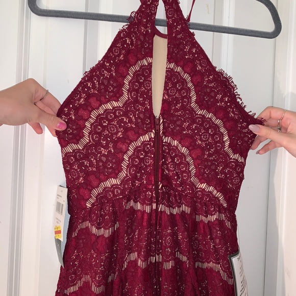 Burgundy Lace Mini Dress - Picture 5 of 5